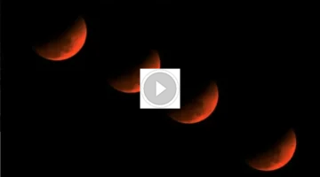 القمر الدموي يبهر الملايين في ظاهرة فلكية استمرت خمس ساعات متواصلة حول العالم